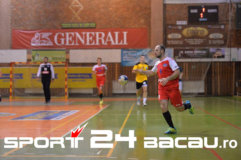 amical hand_m copy